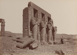Theben, Temple of Ramasseum, Shattered Colossi, 1870-tallet. av Émile Béchard