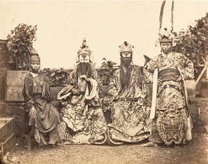Teaterkostymer, Saigon, Cochinchina, 1866. av Emile Gsell