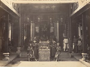 Religiøs seremoni i den kinesiske pagoden Cholen, Saigon, Cochinchina, 1866. av Emile Gsell