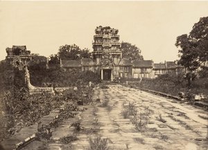Great Pagoda West Gate av den første innhegningen, 1866. av Emile Gsell