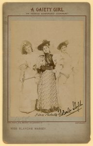 A Gaiety Girl - Miss Blanche Massey, Grace Palotta, Florence Lloyd av English Photographer