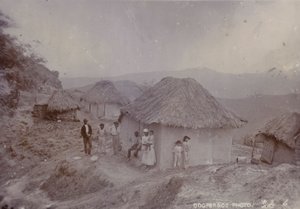 Barbadisk landsby på en åsside, 1880 av English Photographer