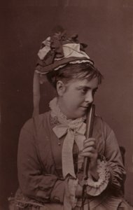 Bella Goodall av English Photographer