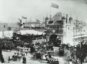 Blackwall Tunnel: hestevogner passerer gjennom den seremonielle inngangsåpningen til tunnelen, 1897 av English Photographer