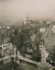 Bombeskadebilde fra toppen av St Pauls Cathedral av English Photographer