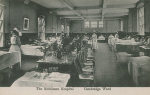 Cambridge Ward, Middlesex Hospital, London. Postkort sendt 16. august 1913. av English Photographer