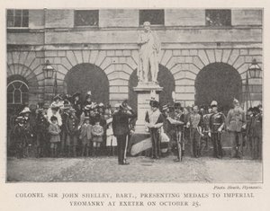 Oberst Sir John Shelley, Baronet, overrakte medaljer til Imperial Yeomanry i Exeter 25. oktober av English Photographer