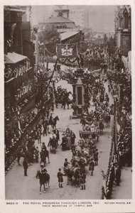 Kroningsprosesjon av kong George V og dronning, Temple Bar, London av English Photographer