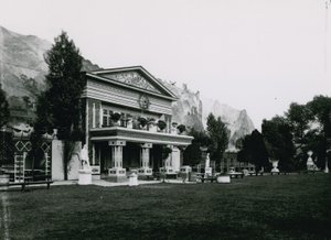 Cremorne Gardens; London: Swiss Cottage av English Photographer