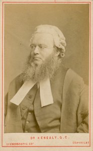 Dr Kenealy, QC av English Photographer