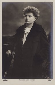 Florizel von Reuter , amerikansk fiolinist og komponist av English Photographer