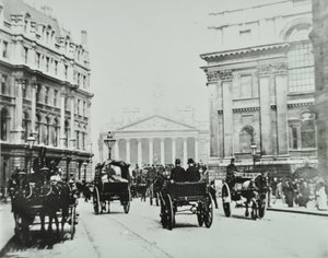 Fra Queen Victoria Street til Mansion House Street med Royal Exchange, City of London, 1895 av English Photographer