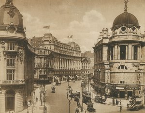 Generell utsikt over Aldwych av English Photographer