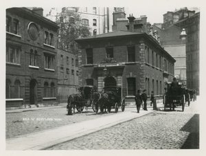 Generell oversikt over hestevogner i Scotland Yard av English Photographer