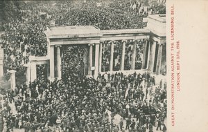 Stor demonstrasjon mot Licensing Bill, London, 27. september 1908 av English Photographer