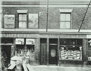 Grønne kjøpmenn, 5 Albert Road 97.0 ALB, 1899 av English Photographer