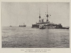 HMS Victorious grunnstøt utenfor Port Said av English Photographer