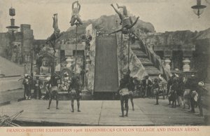Hagenbecks Ceylon-landsby og indiske arena, Franco-British Exhibition, London av English Photographer