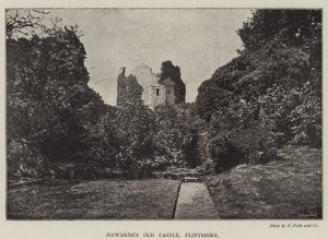 Hawarden Old Castle, Flintshire av English Photographer