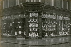 Horne Brothers, Coventry Street, London av English Photographer