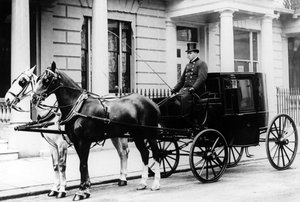 Hestevogn utenfor Gloucester Square 24, Hyde Park, London, ca. 1890