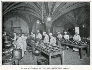 In the Guildhall Crypt: Preparing the Banquet (s/hv-bilde) av English Photographer