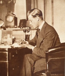 Kong Edward VIII ved skrivebordet hans i St. James