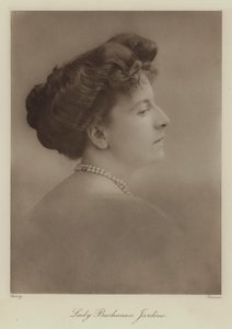 Lady Buchanan Jardine (s/h-bilde) av English Photographer