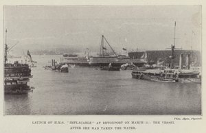 Lansering av HMS Implacable i Devonport 11. mars, fartøyet etter at hun hadde tatt vannet av English Photographer
