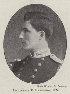 Løytnant F Henderson, RN av English Photographer