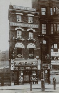London Chops and Steaks Shop, Wattams Hotel av English Photographer