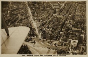 Marble Arch, Edgware Road, London, flyfoto (s/hvitt-bilde) av English Photographer