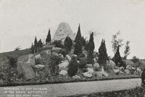 Minnesmerke over den 29. divisjon på Somme-slagmarken, nær Beaumont Hamel av English Photographer