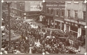 Middlesex Street på Petticoat Lane av English Photographer