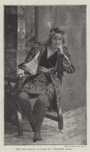 Frøken Ada Rehan som Viola i Twelfth Night av English Photographer