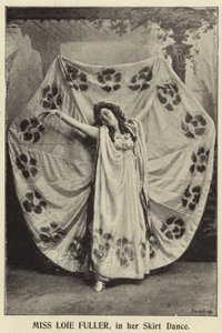 Frøken Loie Fuller, i skjørtedansen av English Photographer