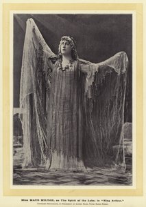 Frøken Maud Milton, som The Spirit of the Lake, i King Arthur
