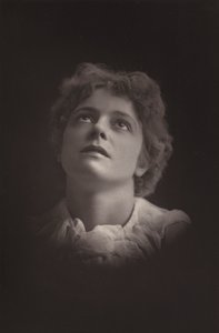 Frøken Olga Brandon av English Photographer