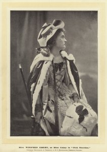 Frøken Winifred Emery, som frøken Linley i Dick Sheridan