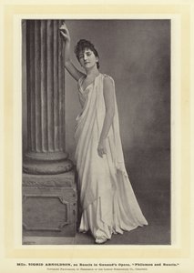 Mlle Sigrid Arnoldson, som Baucis i Gounods Opera, Philemon og Baucis