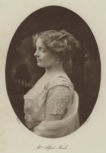 Fru Alfred Mond (s/h-foto) av English Photographer