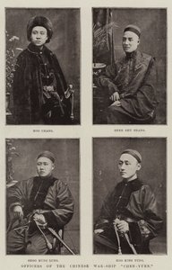 Offiserer på det kinesiske krigsskipet Chen-Yuen av English Photographer