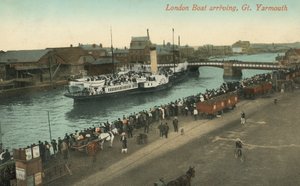 Hjuldamper fra London ankommer Great Yarmouth, Norfolk (bilde) av English Photographer
