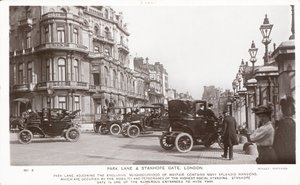 Park Lane og Stanhope Gate av English Photographer