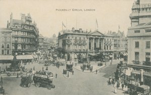 Piccadilly Circus, London av English Photographer