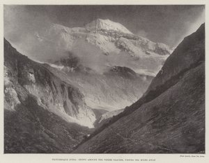Pittoreske India, snø rundt Pindri-breen, sett ti mil unna av English Photographer