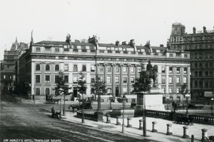 Postkort med et bilde av Morleys Hotel av English Photographer