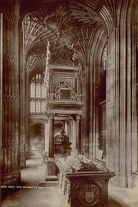 Postkort med et bilde av graven til dronning Mary av English Photographer