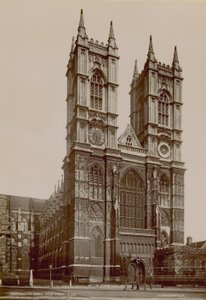 Postkort med et bilde av vestfronten til Westminster Abbey av English Photographer