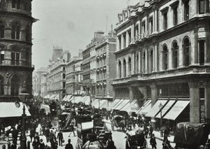 Fjærkre, ser vestover til Cheapside, City of London, 1890 av English Photographer